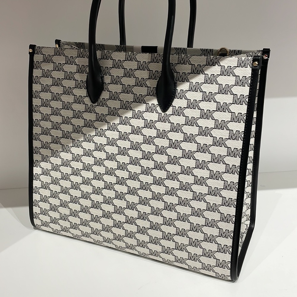 Michael Kors Mirella Large Striped Logo Jacquard Tote Bag - Picture 6 of 6